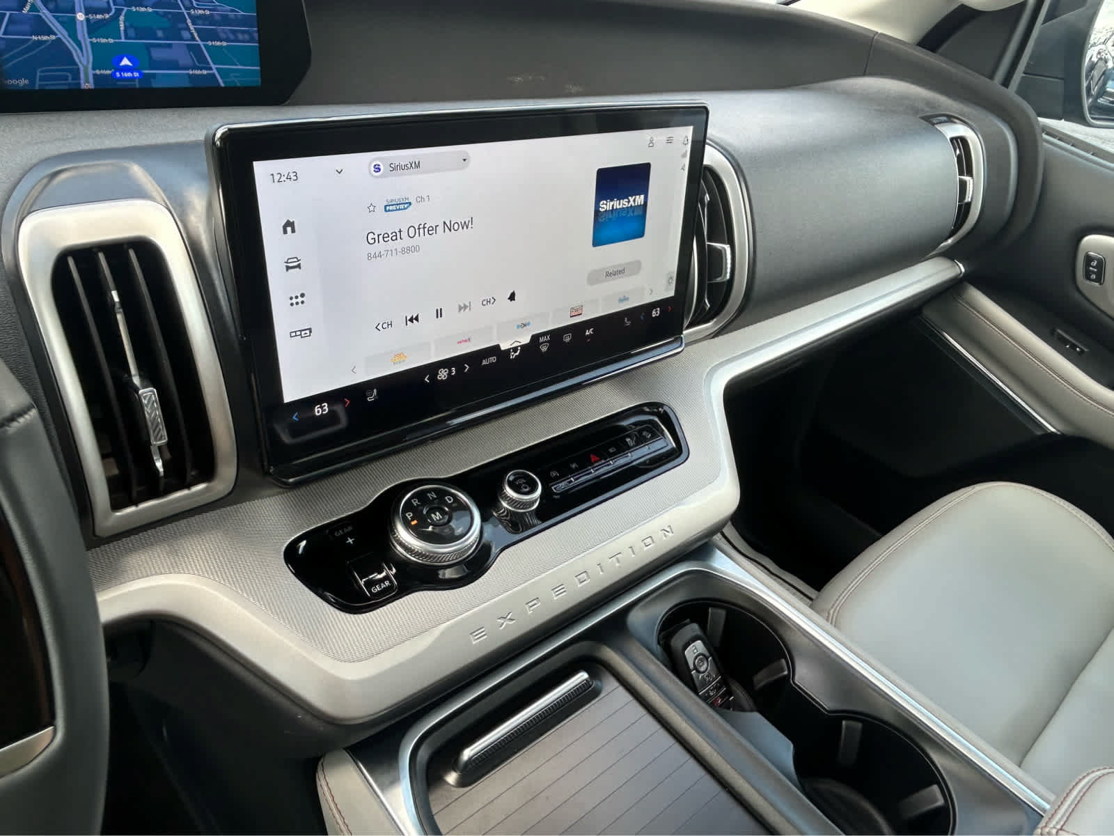 Certified 2025 Ford Expedition Active AWD/4WD image 38