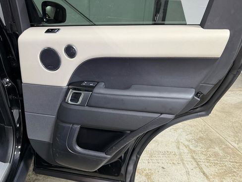 Used 2020 Land Rover Range Rover Sport HSE image 34