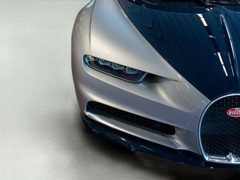 Used 2020 Bugatti Chiron AWD/4WD image 2
