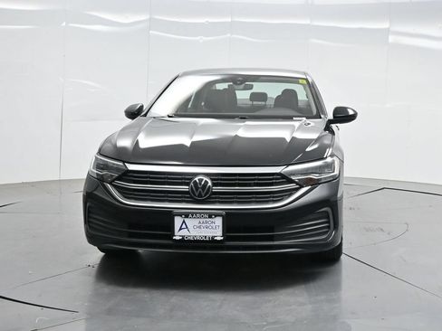 Used 2024 Volkswagen Jetta SE FWD image 37