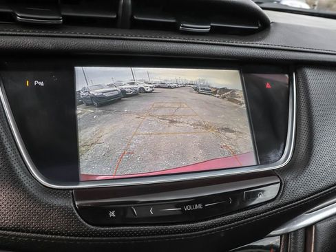 Used 2018 Cadillac XT5 Premium Luxury image 7