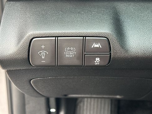 Used 2023 Hyundai Elantra Blue FWD image 26