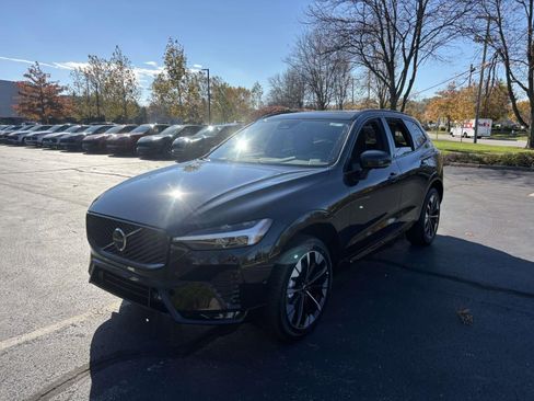 New 2026 Volvo XC60 B5 Plus w/ Protection Package Premier AWD/4WD image 3