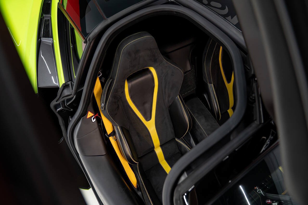Used 2018 McLaren 720S Performance RWD image 66