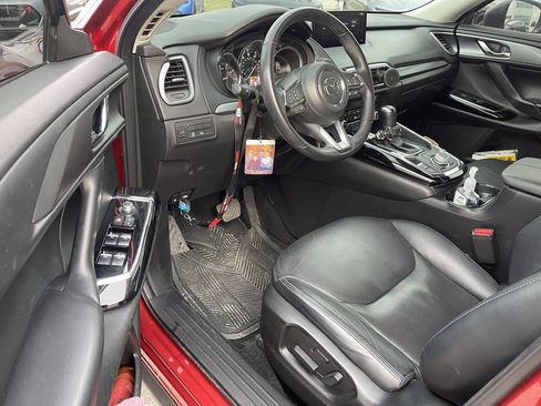 Used 2022 MAZDA CX-9 Touring image 9