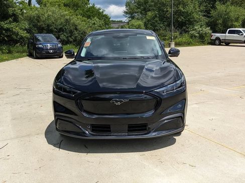 Used 2025 Ford Mustang Mach-E Premium AWD/4WD image 8