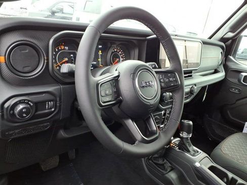 New 2026 Jeep Gladiator Mojave w/ Safety Group image 6