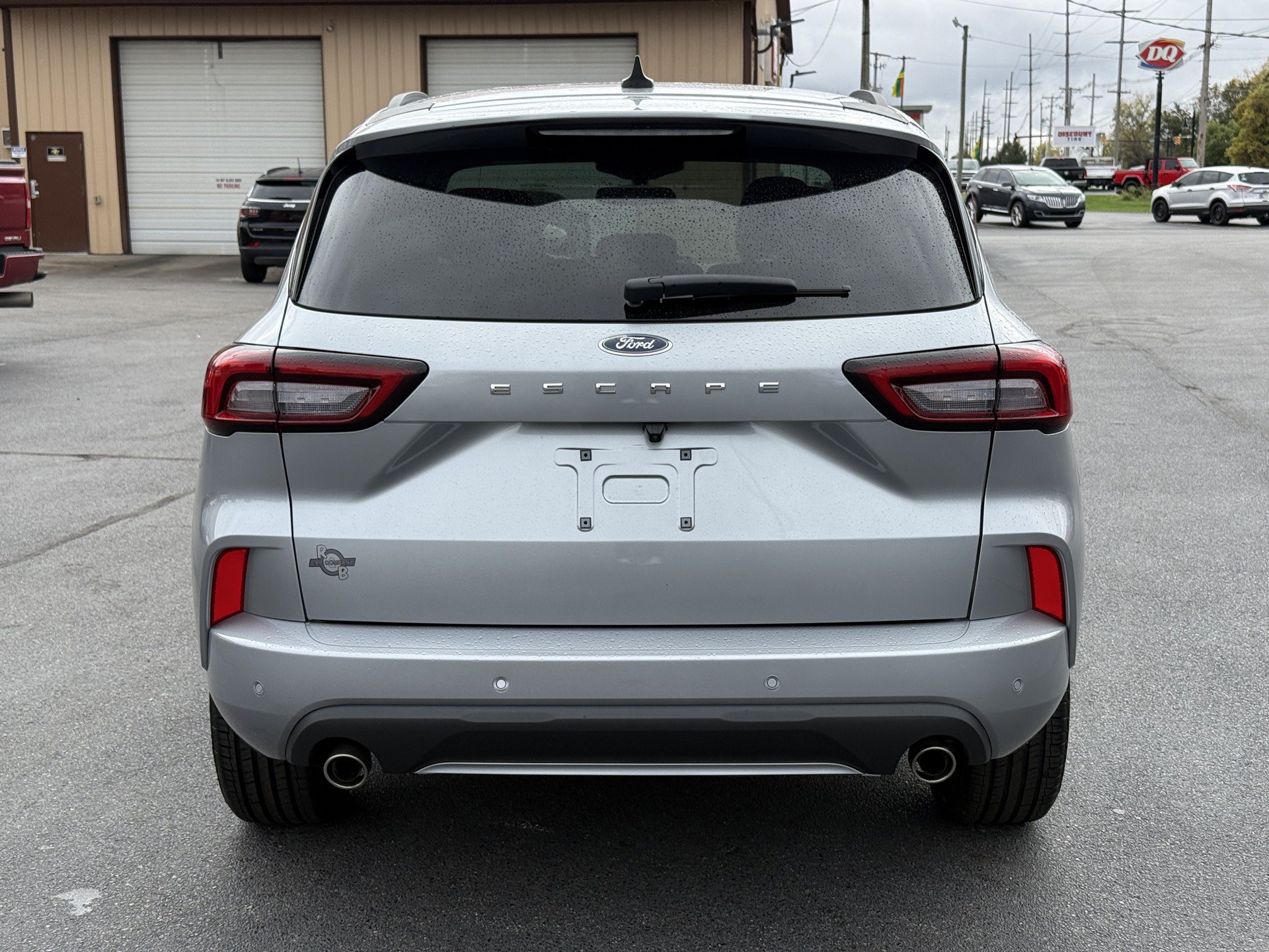 Used 2023 Ford Escape ST-Line w/ Tech Pack #1 FWD image 7