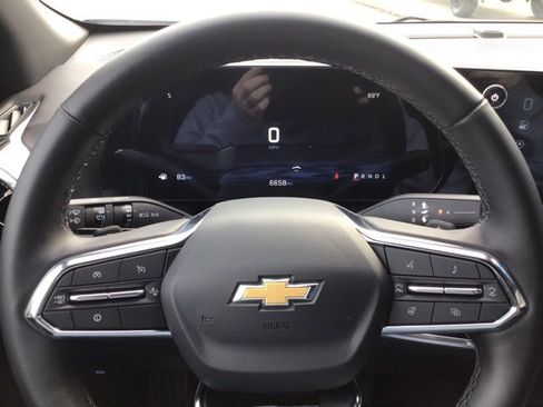 Used 2026 Chevrolet Equinox LT w/ LPO, Floor Liner Package image 7