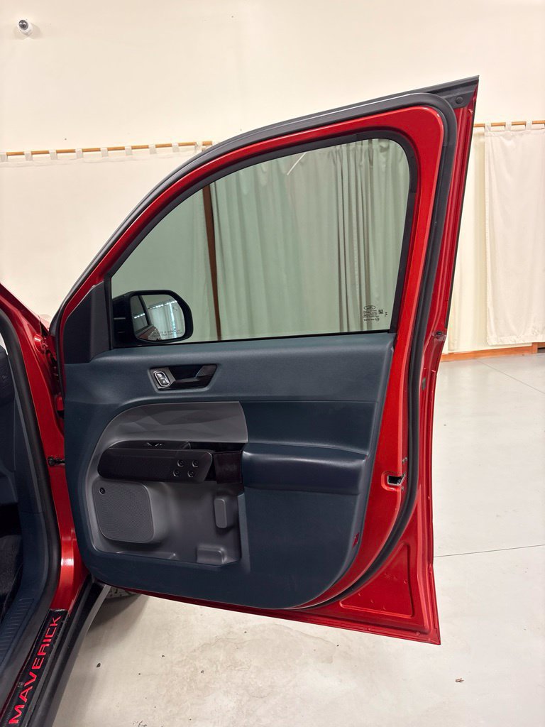 Used 2024 Ford Maverick Lariat w/ Black Appearance Package AWD/4WD image 26