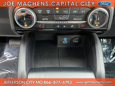 Certified 2022 Ford Escape SE w/ SE Sport Appearance Package image 14