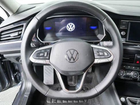 Certified 2024 Volkswagen Jetta SE FWD image 9