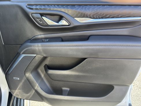 Used 2022 GMC Yukon XL Denali image 18