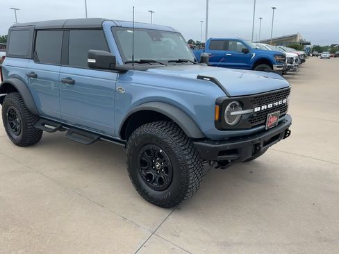 Used 2024 Ford Bronco Wildtrak AWD/4WD image 3