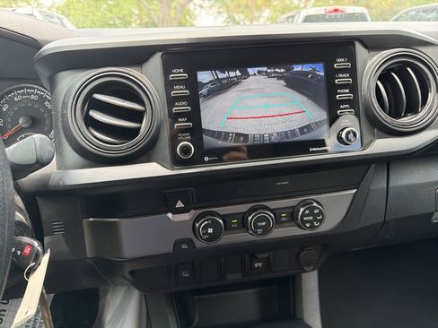 Used 2022 Toyota Tacoma SR w/ SR Convenience Package RWD image 12