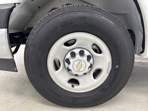 New 2025 Chevrolet Express 3500 w/ Power Convenience Package image 42