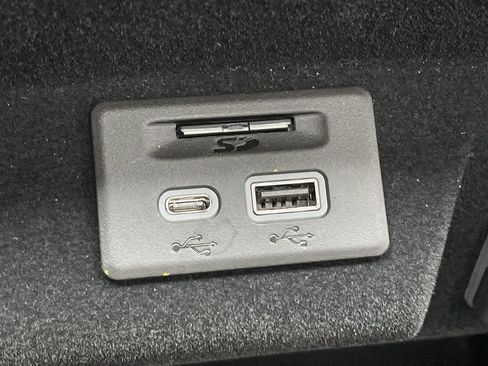 Certified 2024 Cadillac Escalade Premium Luxury w/ LPO, Floor Liner Package image 29