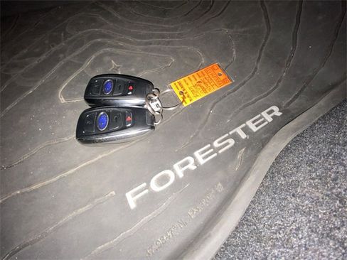 Used 2025 Subaru Forester Premium w/ Convenience Package #1 image 29