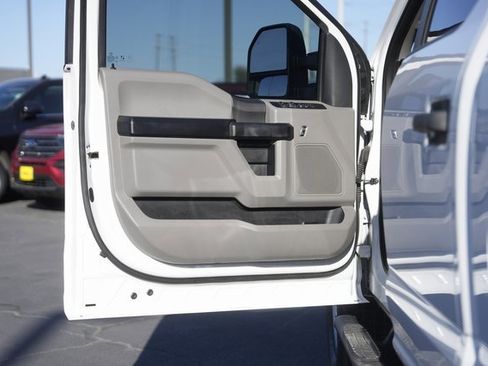 Used 2019 Ford F350 XL w/ Power Equipment Group image 29