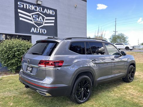 Used 2023 Volkswagen Atlas SE AWD/4WD image 7