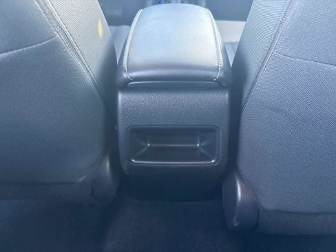 Used 2022 Toyota Corolla SE image 12