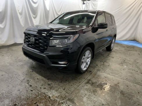 Certified 2025 Honda Passport EX-L image 15