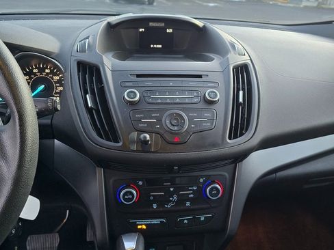 Used 2017 Ford Escape SE image 10