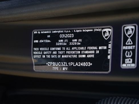 Used 2023 Lamborghini Urus Performante AWD/4WD image 47