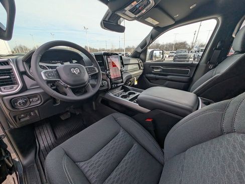 New 2026 RAM 1500 4x4 Crew Cab image 2