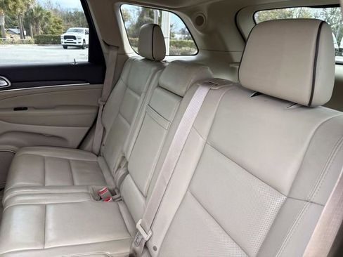 Used 2018 Jeep Grand Cherokee Overland image 11