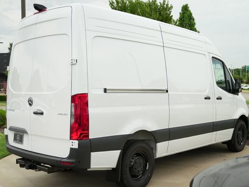 New 2025 Mercedes-Benz Sprinter 2500 image 7