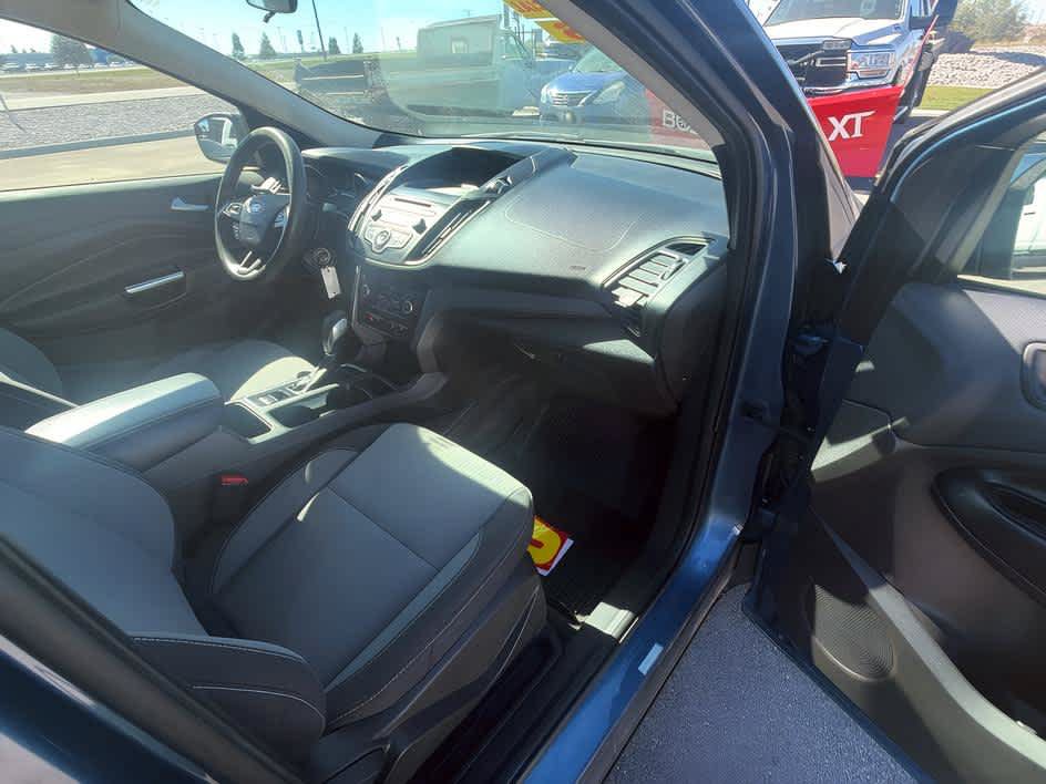 Used 2018 Ford Escape SE FWD image 28