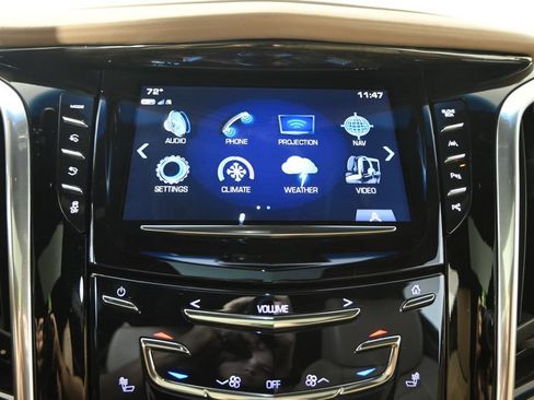 Used 2018 Cadillac Escalade Platinum AWD/4WD image 28