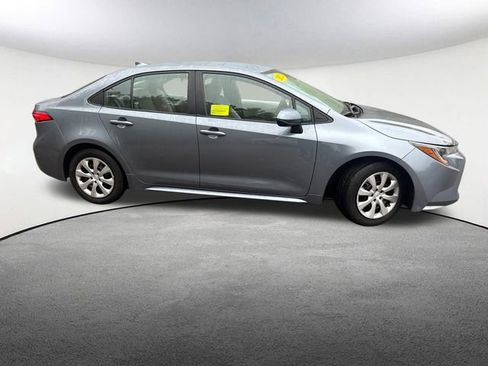 Certified 2022 Toyota Corolla LE image 15