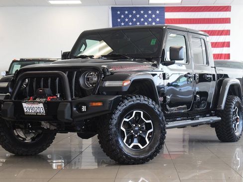 Used 2020 Jeep Gladiator Rubicon AWD/4WD image 3