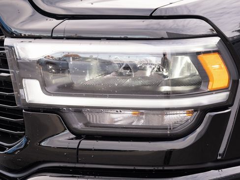 Used 2024 RAM 2500 Laramie w/ Night Edition image 22