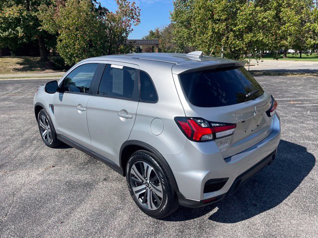 Used 2025 Mitsubishi Outlander Sport SE AWD/4WD image 7