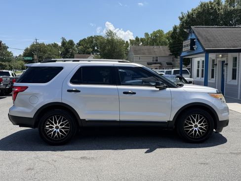 Used 2013 Ford Explorer XLT FWD image 5