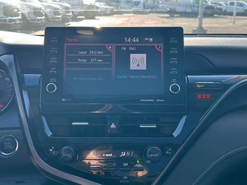 Used 2021 Toyota Camry XSE image 20