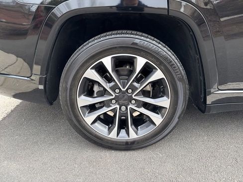 Used 2021 Jeep Grand Cherokee L Overland w/ Luxury Tech Group IV image 9