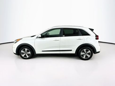 Used 2018 Kia Niro LX FWD image 4