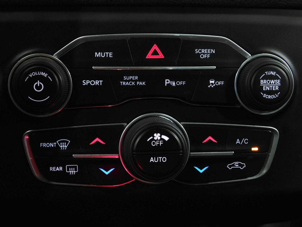 Used 2018 Dodge Charger R/T Scat Pack RWD image 42