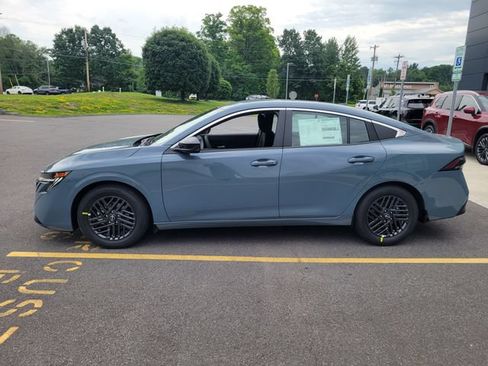 New 2026 Nissan Sentra SV w/ SV Convenience Package FWD image 8