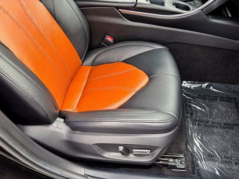 Used 2020 Toyota Avalon XLE image 39