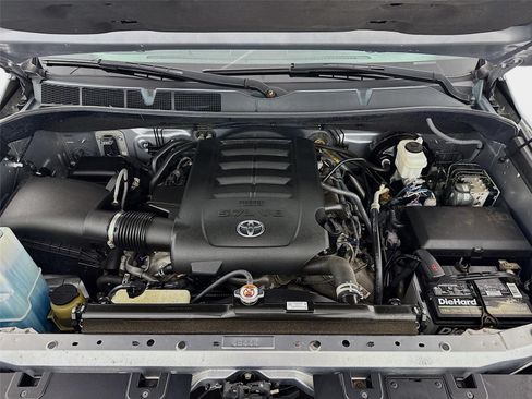 Used 2019 Toyota Tundra 1794 Edition AWD/4WD image 30
