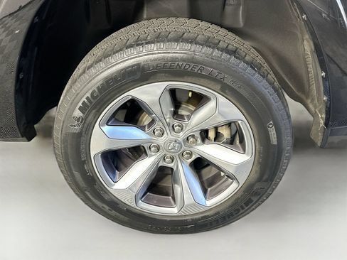 Used 2020 RAM 1500 Limited AWD/4WD image 32