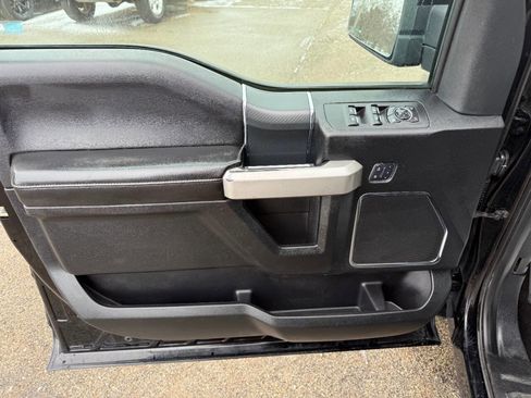 Used 2018 Ford F150 Lariat w/ Equipment Group 502A Luxury image 11