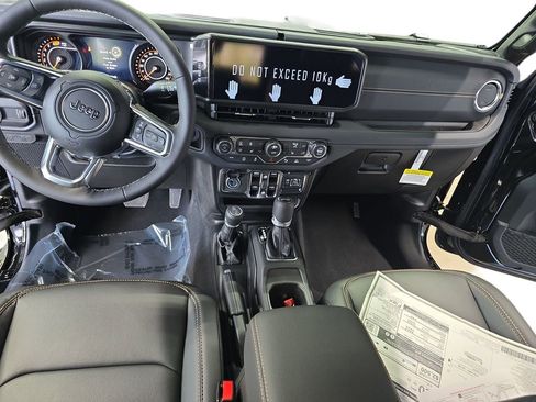 New 2026 Jeep Wrangler Sahara image 9