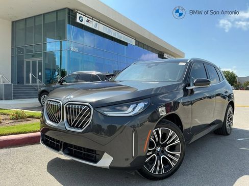 Certified 2025 BMW X3 xDrive30i w/ Premium Package AWD/4WD image 1
