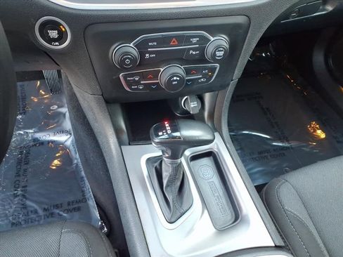 Used 2022 Dodge Charger SXT image 23